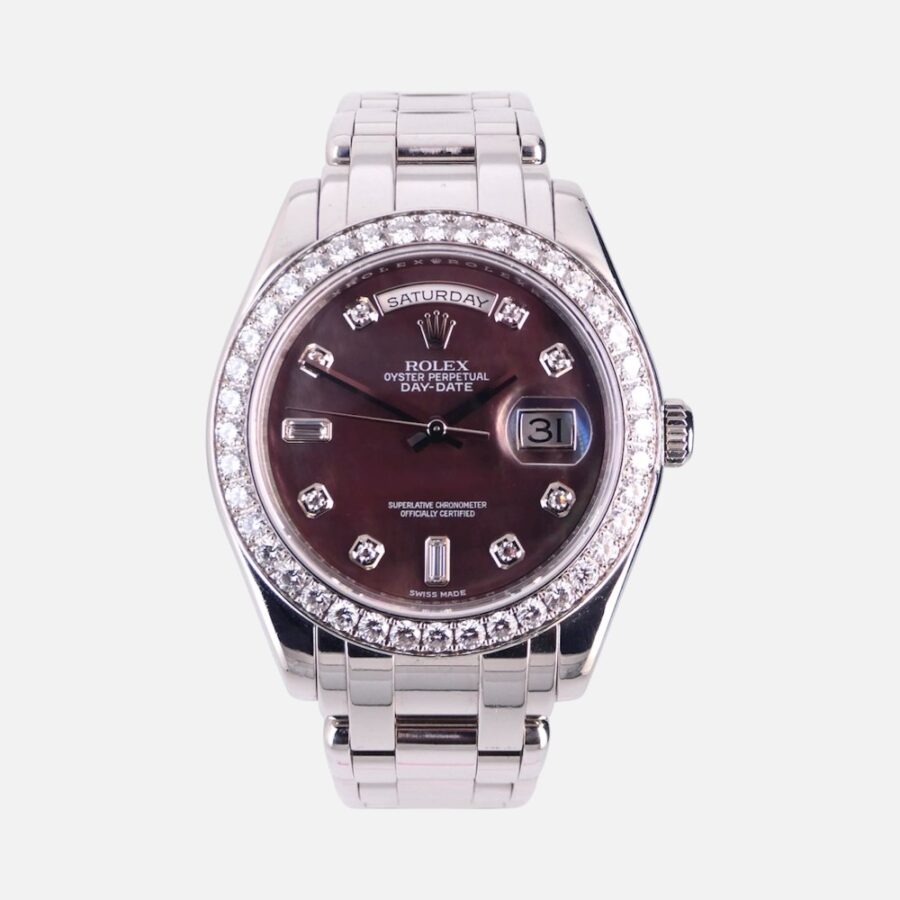 7ab6f5a3741e4bf89b8889d888e56c47 Rolex Day-Date 18946 Platinum Diamond Masterpiece 39mm
