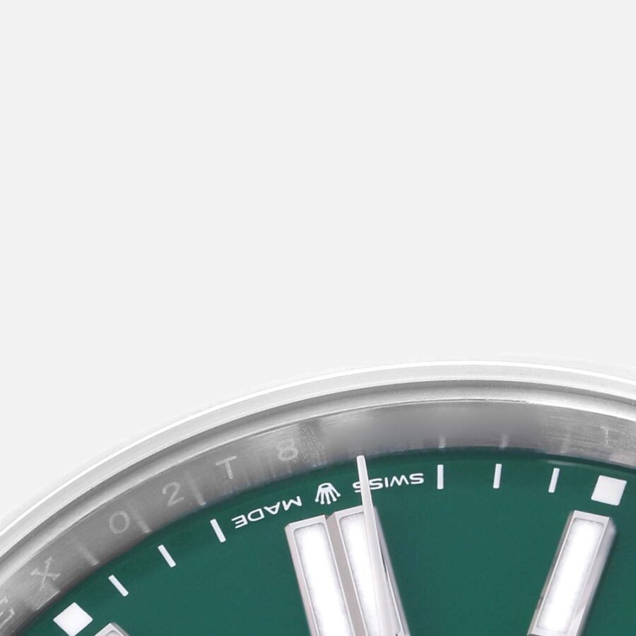 Rolex Oyster Perpetual 124300 Green Dial 41mm Steel