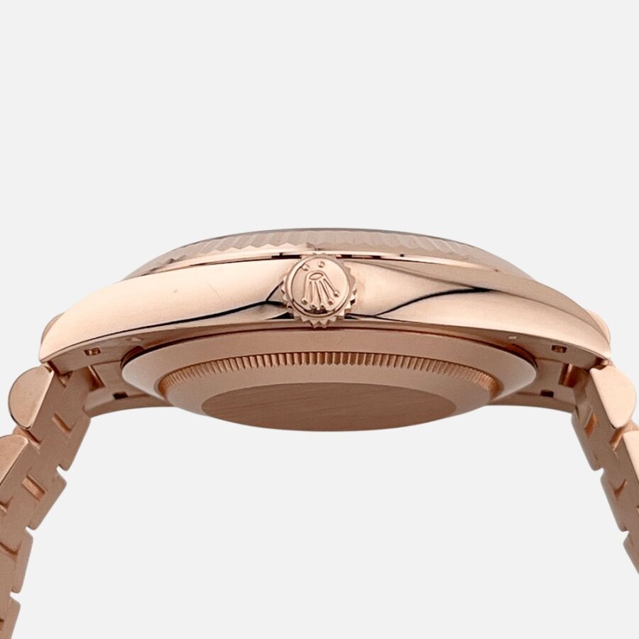 Rolex Day-Date 228235 Olive Green Dial Rose Gold 40mm