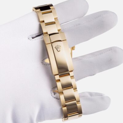 Rolex Sky-Dweller 326938 Yellow Gold Champagne Dial 42mm
